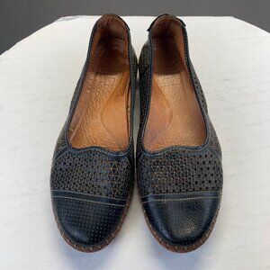 Karyoka Real leather comfort slip on Black  shoes women's Size 42